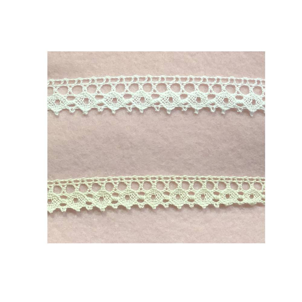 Merletto fuselli in cotone 100% bianco-Ecrù altezza 20 mm per cucito e decorazioni - art.101/1
